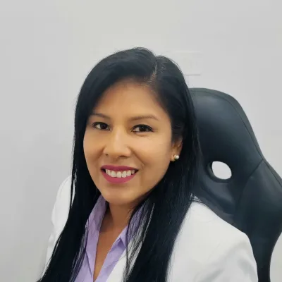 Dra. Paola Peñaloza - Cirujano dentista con experiencia en salud pública